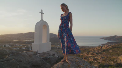 Vibrant Silhouettes for Outstanding Women
